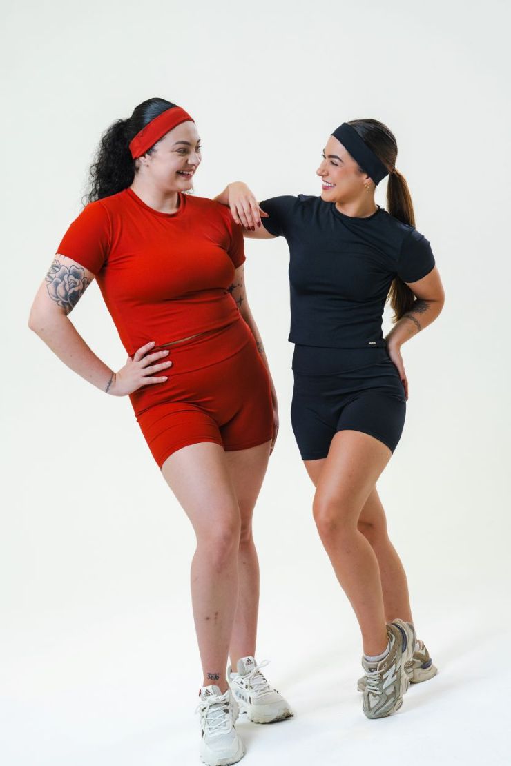 Conjunto de academia vermelho/preto