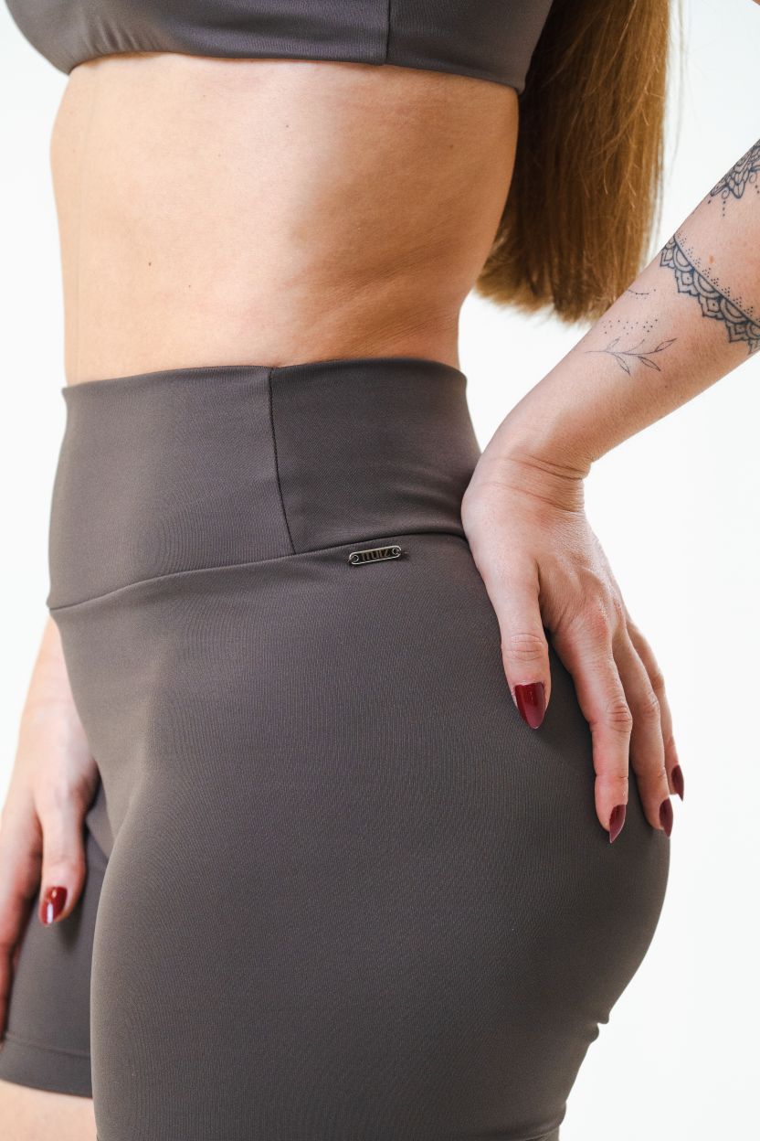 Short Leveza - Marrom