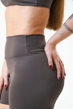 Short Leveza - Marrom