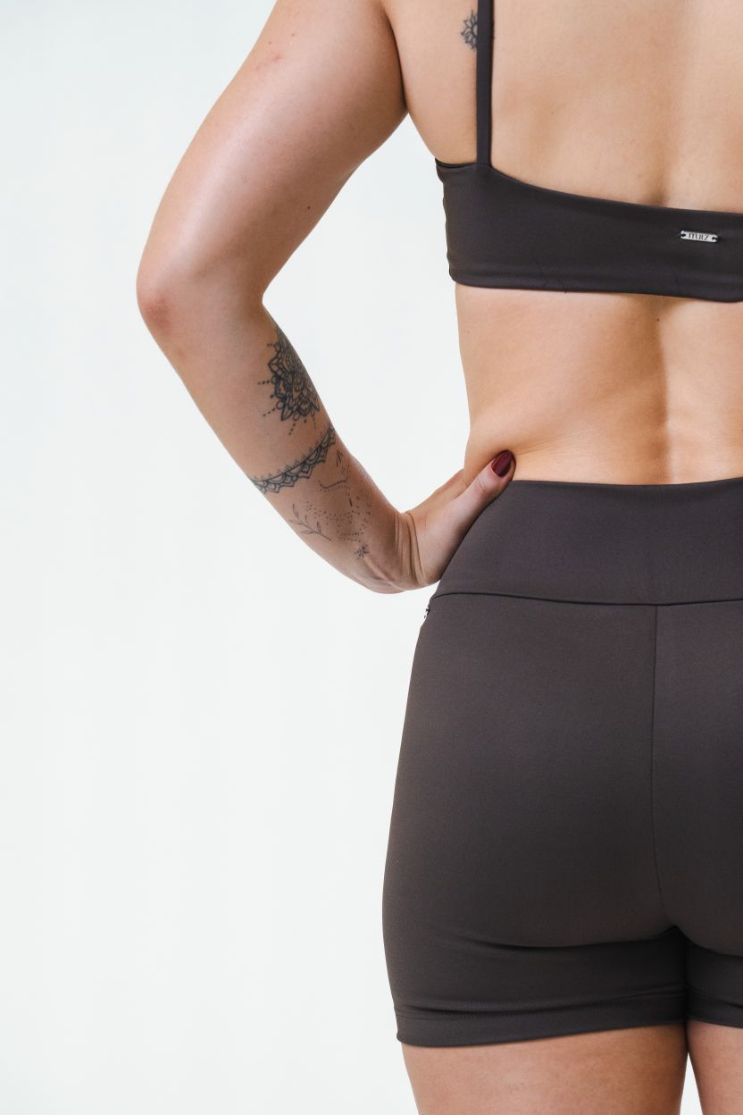 Short Leveza - Marrom